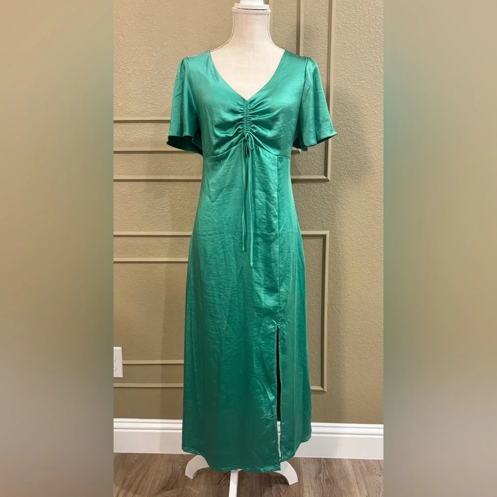 GIANNI BINI Women’s Green Midi Dress with Short Ruffled Sleeves. Size L - Picture 1 of 8